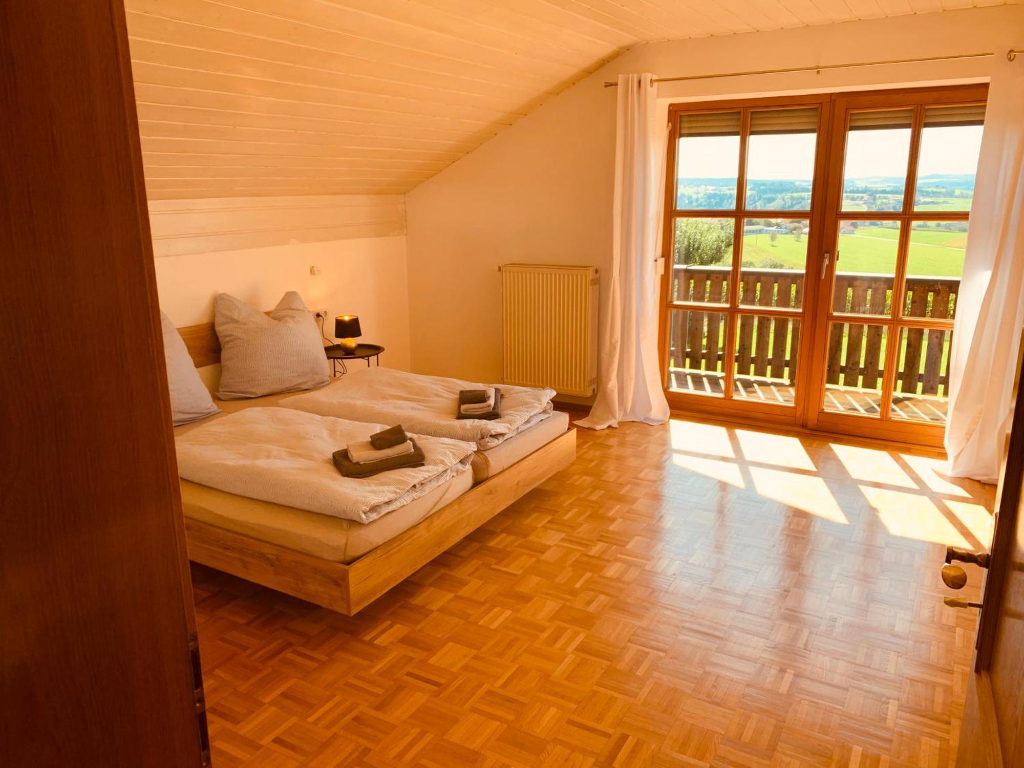 Adlerhorst, 4 Schlafzimmer, Blick In Die Alpen, Parkplatz Thyrnau Esterno foto
