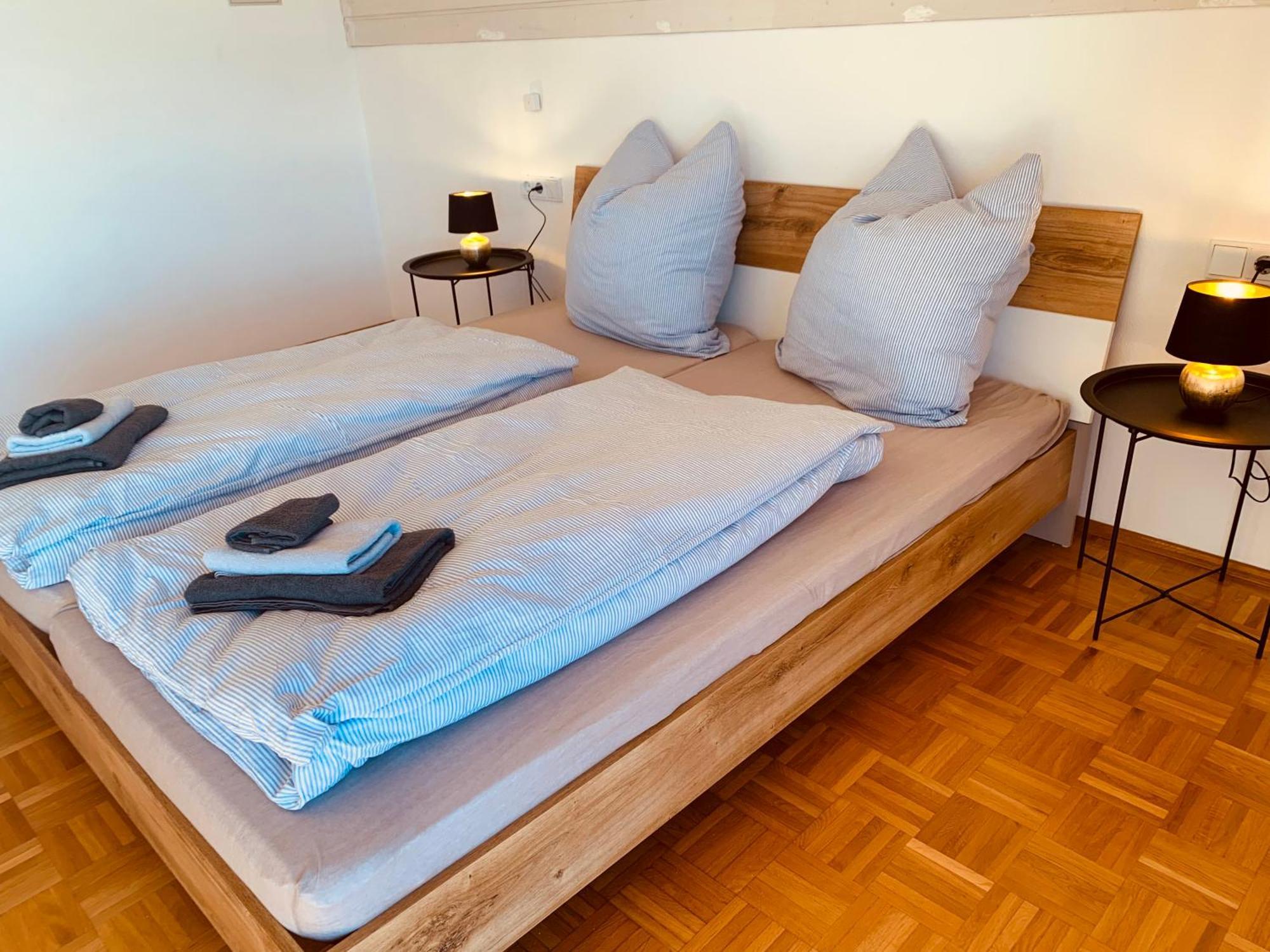 Adlerhorst, 4 Schlafzimmer, Blick In Die Alpen, Parkplatz Thyrnau Esterno foto